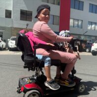 Joven madre con discapacidad solicita ayuda para reconstruir su hogar en Gualey