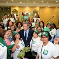 Leonel destaca a las mujeres dominicanas como "el corazón de la nación" y reafirma su compromiso con la igualdad