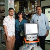 ¡Enhorabuena! Ministro Víctor Atallah entrega a padres de niño con "enfermedad rara" equipos médicos