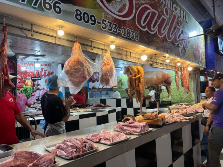 Vendedores de cerdo niegan que la peste porcina afecte sus ventas
