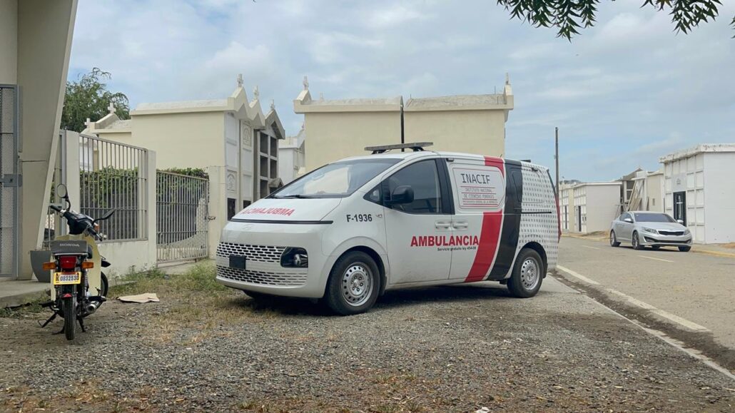Cadáver de venezolana asesinada a tiros en Sabana Iglesia sigue sin ser reclamado en el Inacif de Santiago