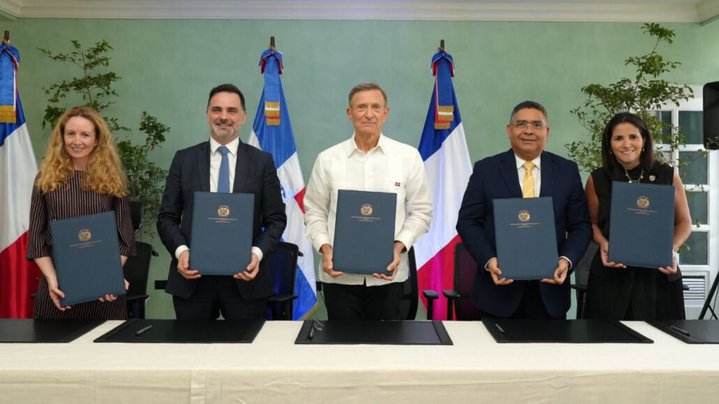 República Dominicana y Francia refuerzan la cooperación en educación, clima y salud