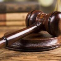 Tribunal impone pena de diez años de cárcel a profesor por abusar sexualmente de 13 estudiantes