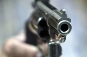Policía habría disparado contra vehículos con niños a bordo por considerarlo "sospechoso"