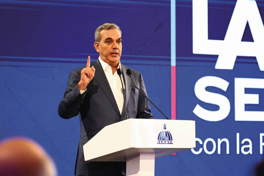 Gobierno anuncia inicio de diálogo con Estados Unidos para tratar los aranceles
