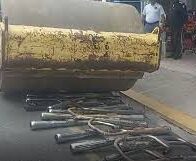 Policía destruye mofles modificados incautados en operativos contra contaminación sónica en Hato Mayor