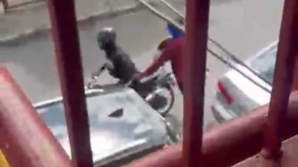 Asaltan banca de lotería en la misma calle donde se encuentra el cuartel policial de Moca