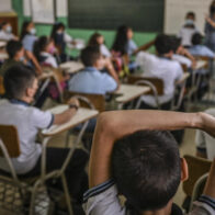 Educación sexual "sesgada" en Ecuador impide a menores reconocer violencia