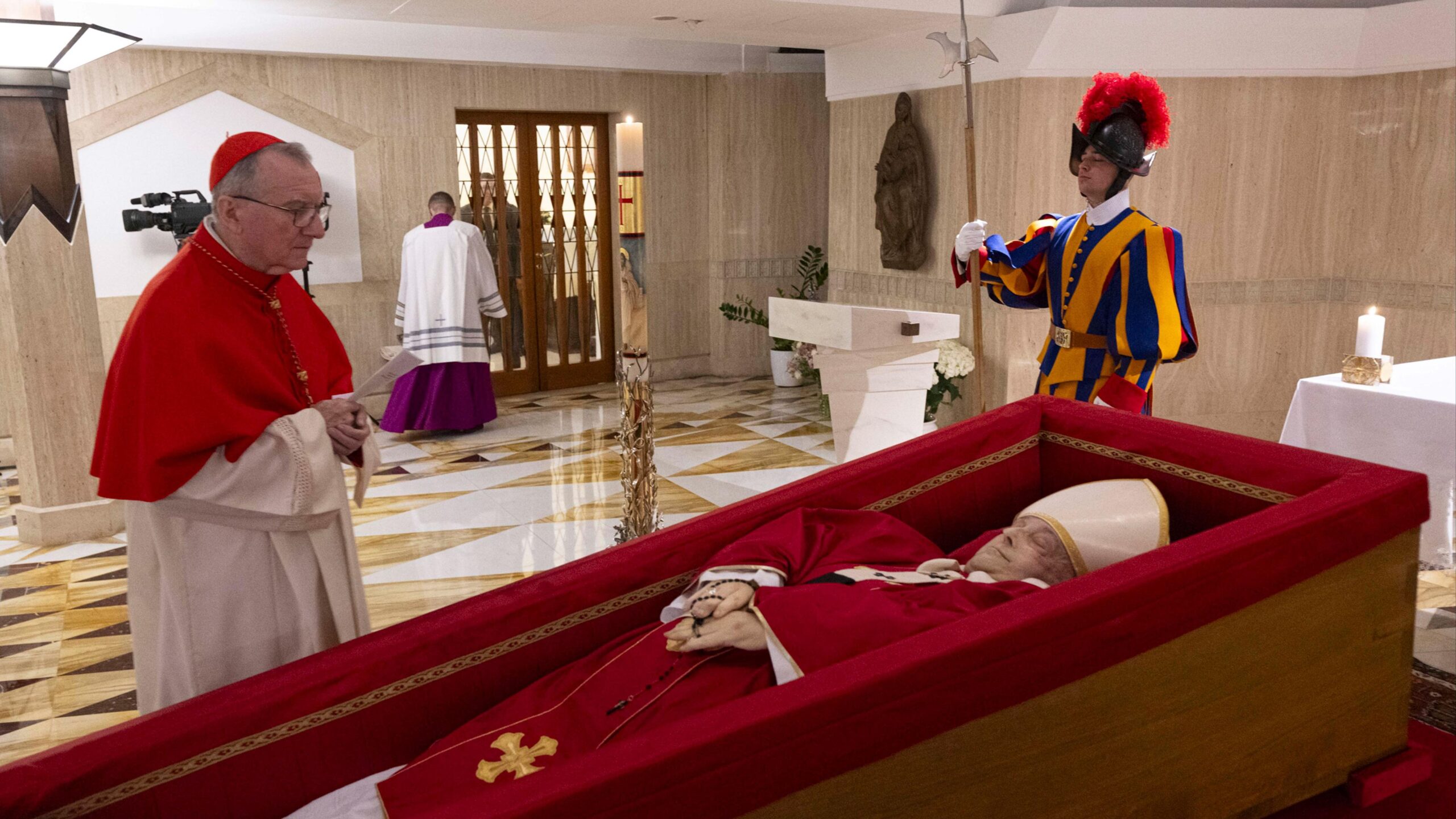 Cardenales fijan para el 7 de mayo el inicio del cónclave