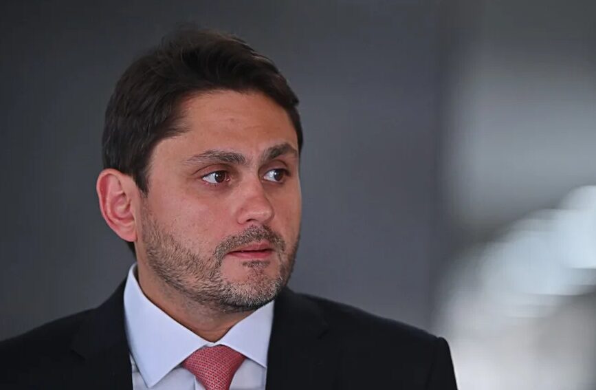 El ministro de Comunicaciones de Lula renuncia tras ser imputado por corrupción en Brasil