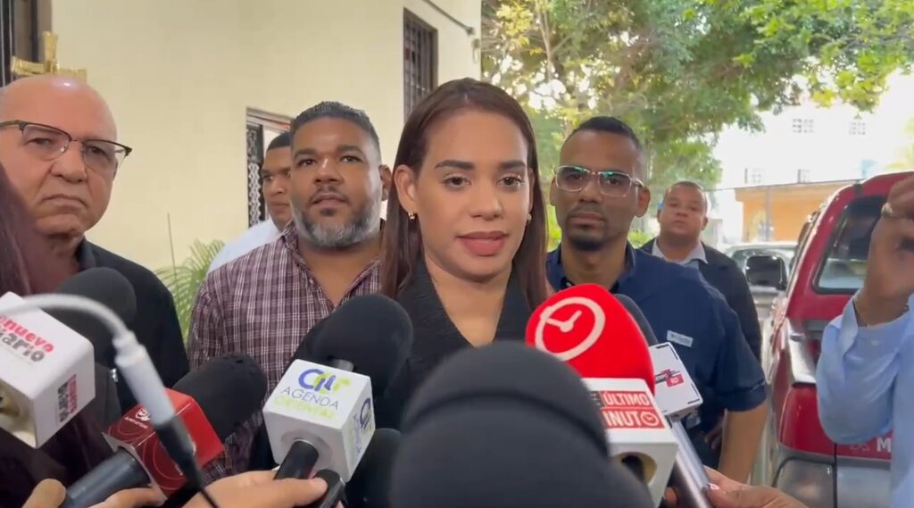 Alcaldía SDN dará asistencia a hijos de municipes fallecidos en tragedia Jet Set, informa Betty Geronimo