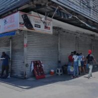 Comercios lucen cerrados este Sábado Santo