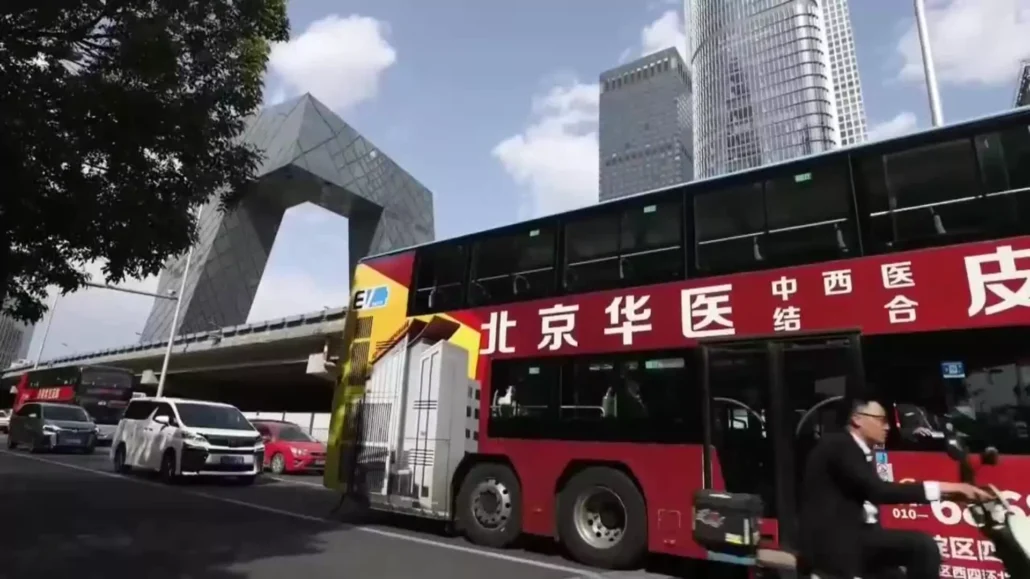 China dice que siempre ha mantenido comunicación comercial con EEUU e insiste "respeto"