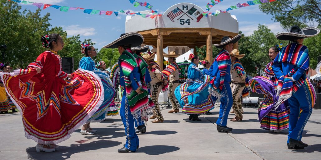 Cancelan el desfile anual del Cinco de Mayo en Chicago por temor a redadas de inmigración