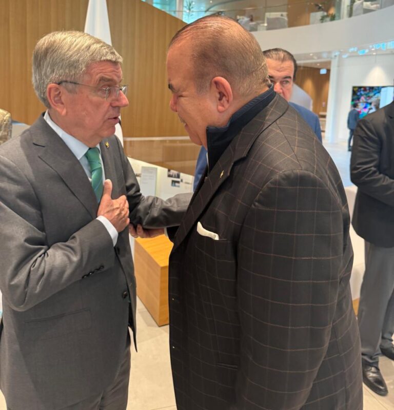 Cristobal Marte Hoffiz y Thomas Bach | Noticias de hoy en De Último Minuto