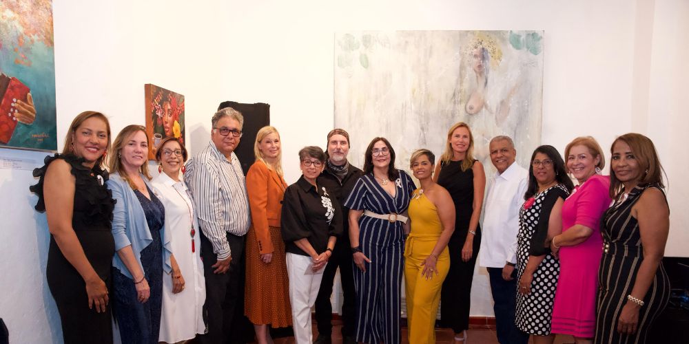 Continúa abierta la exposición "Arte Solidario" en apoyo a pacientes con cáncer