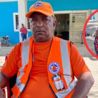Miembro de la Defensa Civil en Bayaguana supera accidente y continúa sirviendo con entrega