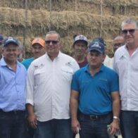 Promegan impulsa el sector ganadero de RD con la entrega de más de 30 mil pacas e insumos