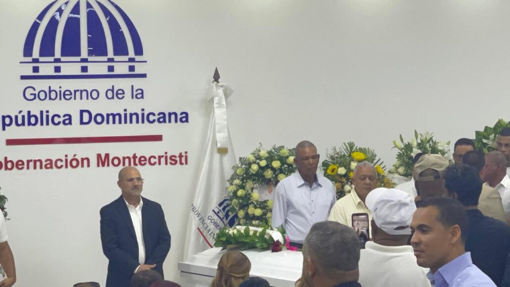 Rinden honores a gobernadora Nelsy Cruz