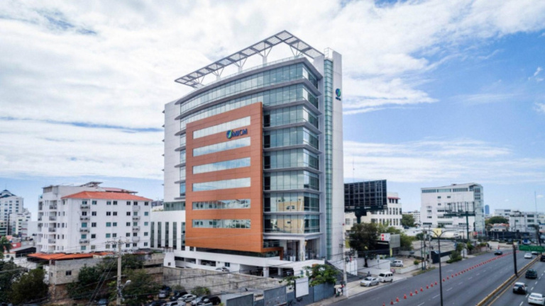Sede el Ministerio de Industria y Comercio.