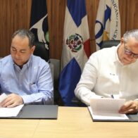 ODAC y SNS firman acuerdo para acreditar laboratorios de la red pública de salud 