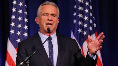 El secretario del Departamento de Salud y Servicios Humanos de Estados Unidos, Robert F. Kennedy Jr., dijo que el Trastorno del Espectro Autista (TEA) se puede prevenir y prometió hallar la "toxina ambiental" que está detrás del aumento de tasas de esta "epidemia" en el país.