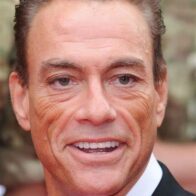 Jean Claude Van Damme acusado de tener relaciones sexuales con víctimas de tráfico humano