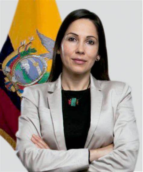 Tribunal de Ecuador archiva denuncia contra Luisa González