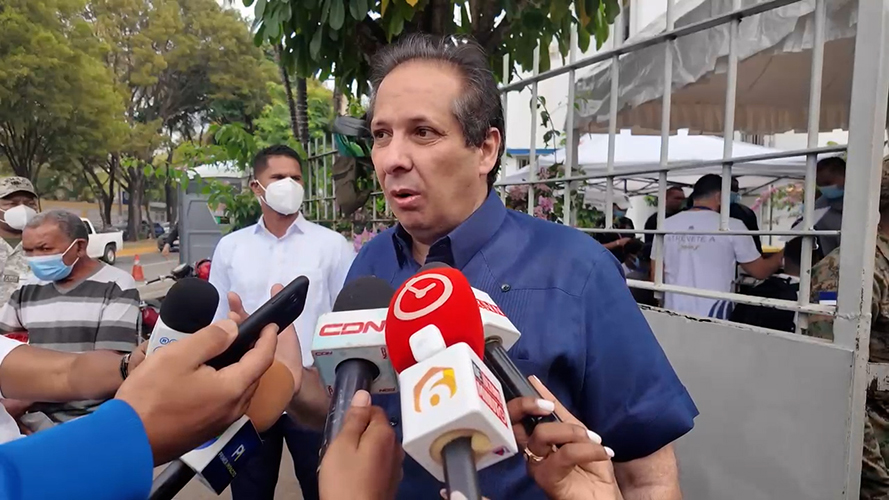 Ministro de Salud Pública asegura que se están realizando todos los esfuerzos para la identificación de cuerpos tras la tragedia del Jet Set
