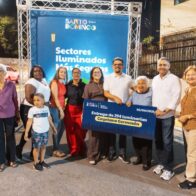 Carolina Mejía sigue con "Sectores Iluminados más Seguros", iluminando la Cayetano Germosén