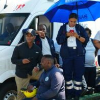 Héroes sin capa: voluntarios y periodistas, en pie frente a las tragedias