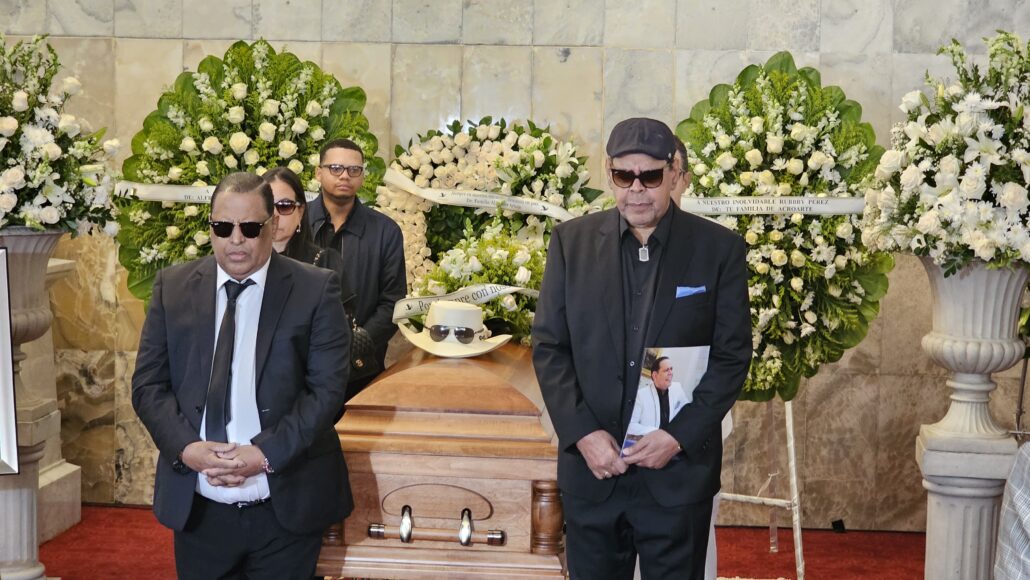 Dolor y luto en el arte: Homenaje a Rubby Pérez