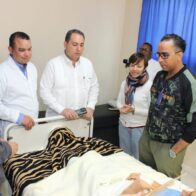Titular SNS visita pacientes ingresados en el Ney Arias Lora