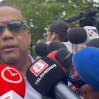 Héctor Acosta “ llama a valorar la vida durante velatorio de hijo del ministro Eduardo Estrella