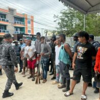 Detiene a 13 personas que intentaban invadir pista de aterrizaje en Barraquito