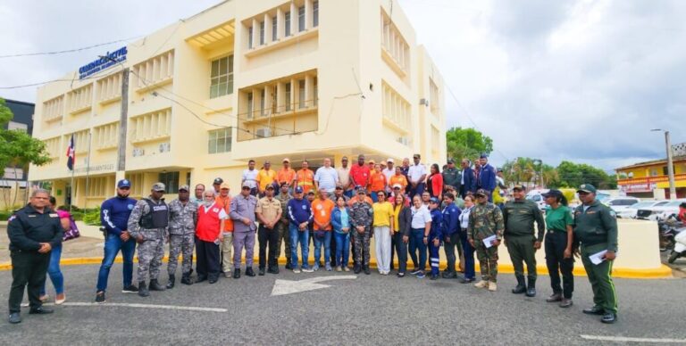 Gobernadora Rafaela Javier activa el Plan de Mitigación de Riesgos en Monte Plata por motivo de la Semana Santa 2025 3 | Noticias de hoy en República Dominicana Gobernadora Rafaela Javier activa el Plan de Mitigación de Riesgos en Monte Plata por motivo de la Semana Santa 2025