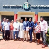 Gobierno garantiza fondos para construcción de funeraria en Villa Sonador