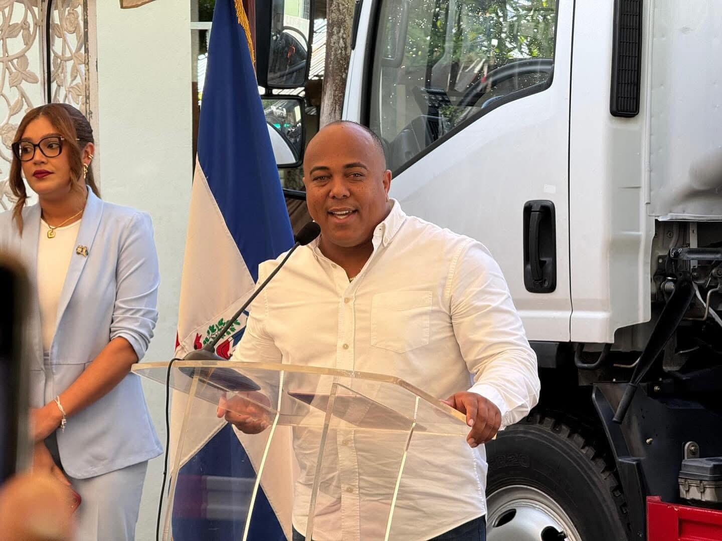 Director Junta Distrital de Cabarete pide ayuda al presidente para enfrentar males