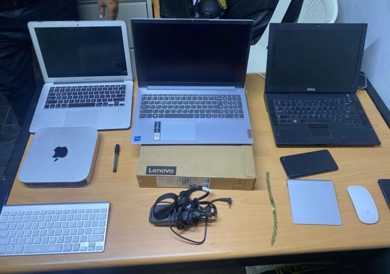 Policía Nacional apresa a hombre vinculado a múltiples robos en establecimientos comerciales de SPM