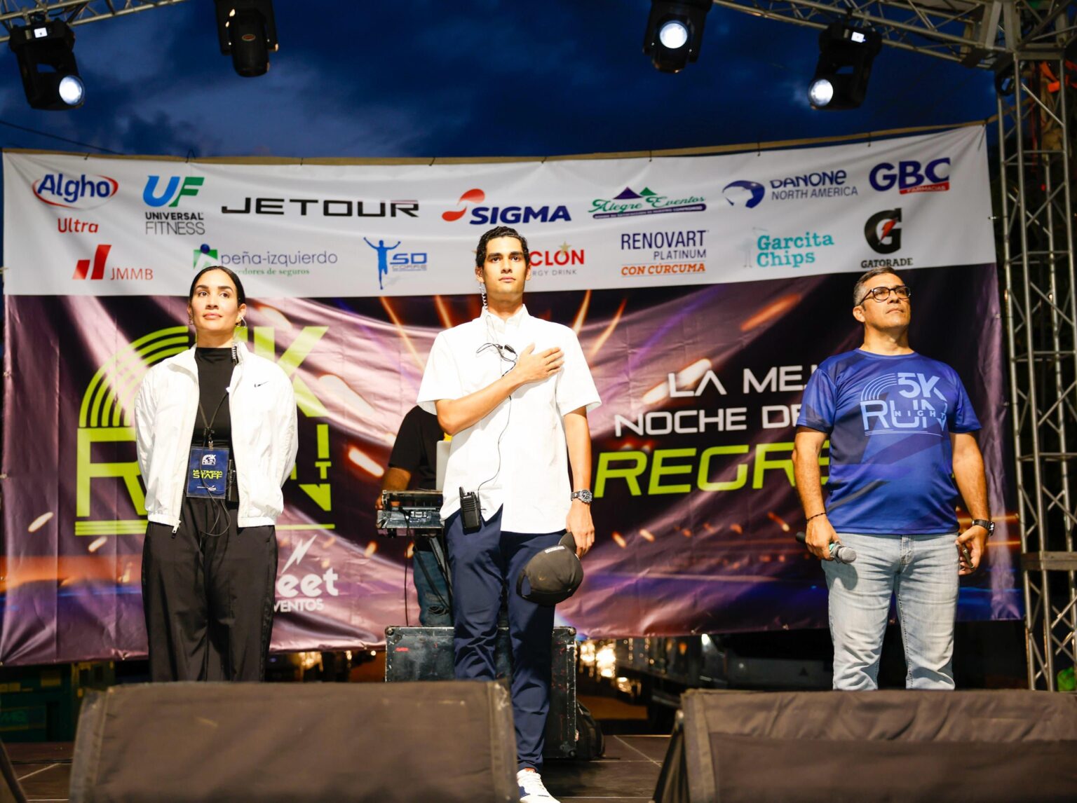 Éxito total en la 5K Night Run 2025 dirigida por Andrés Reyes