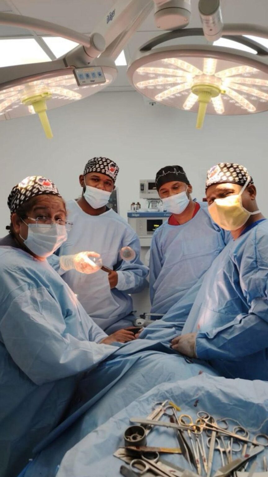 Fundación Vargas Almonte realiza mastectomía a mujer en Barahona