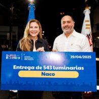 Carolina Mejía mejora seguridad de Naco con la entrega de 543 luminarias led instaladas