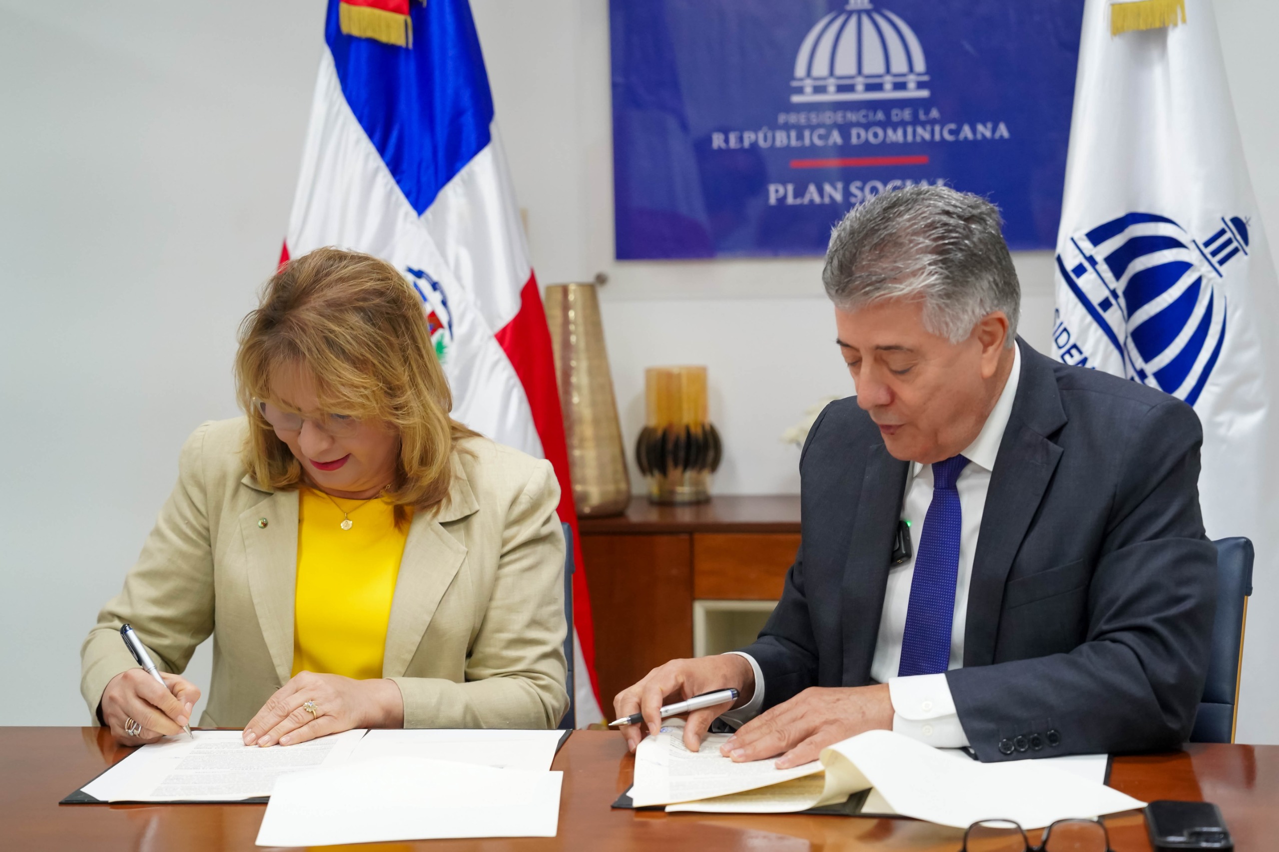 Plan Social y la Oficina de Apoyo a Reforma Penitenciaria formalizan acuerdo de colaboración