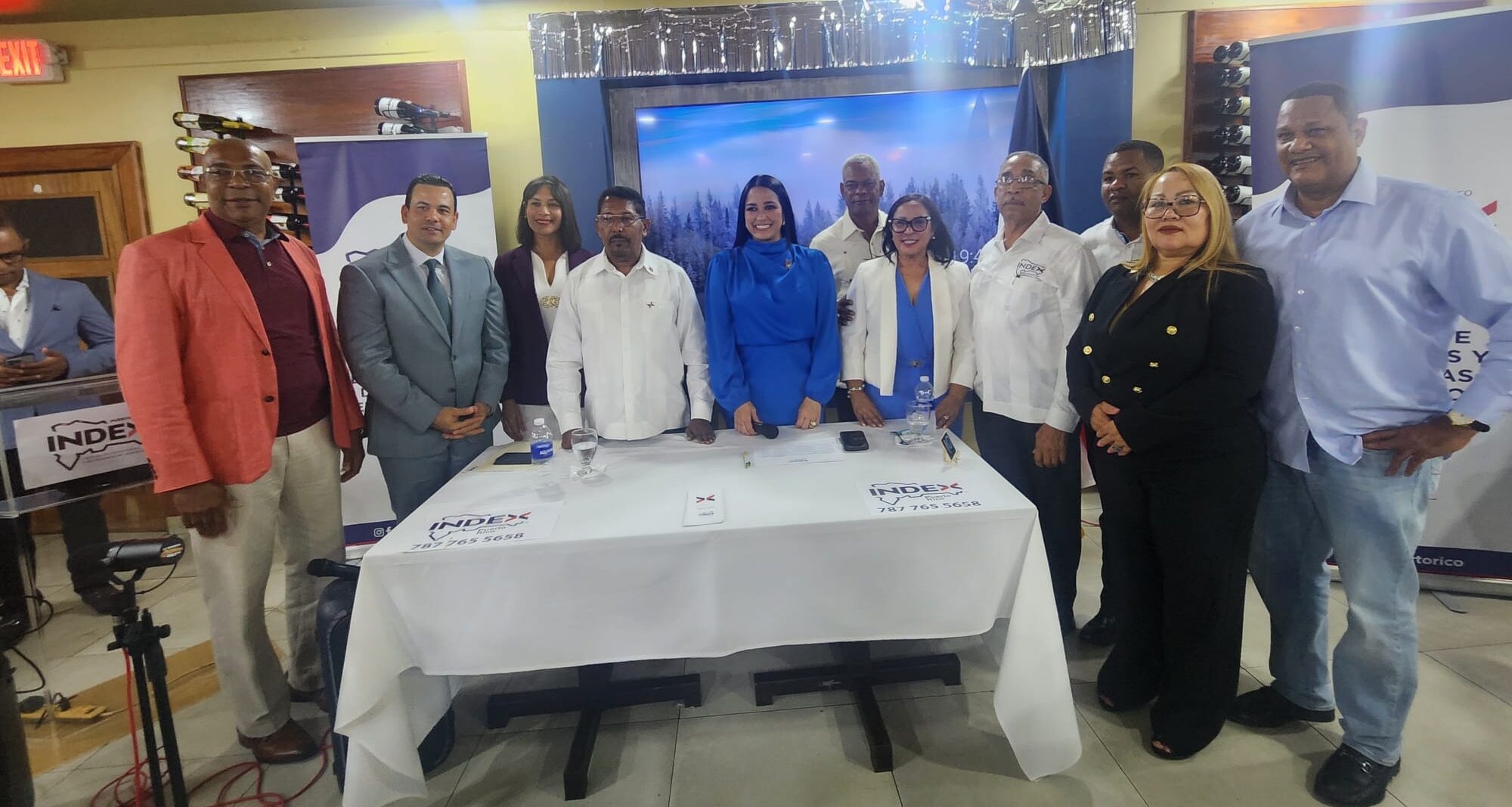 Viceministra sostiene encuentro con quisqueyanos en Puerto Rico