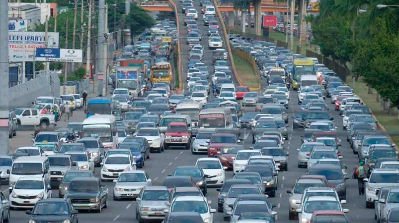 Crecimiento exponencial del parque vehicular en República Dominicana: Un problema sin Control