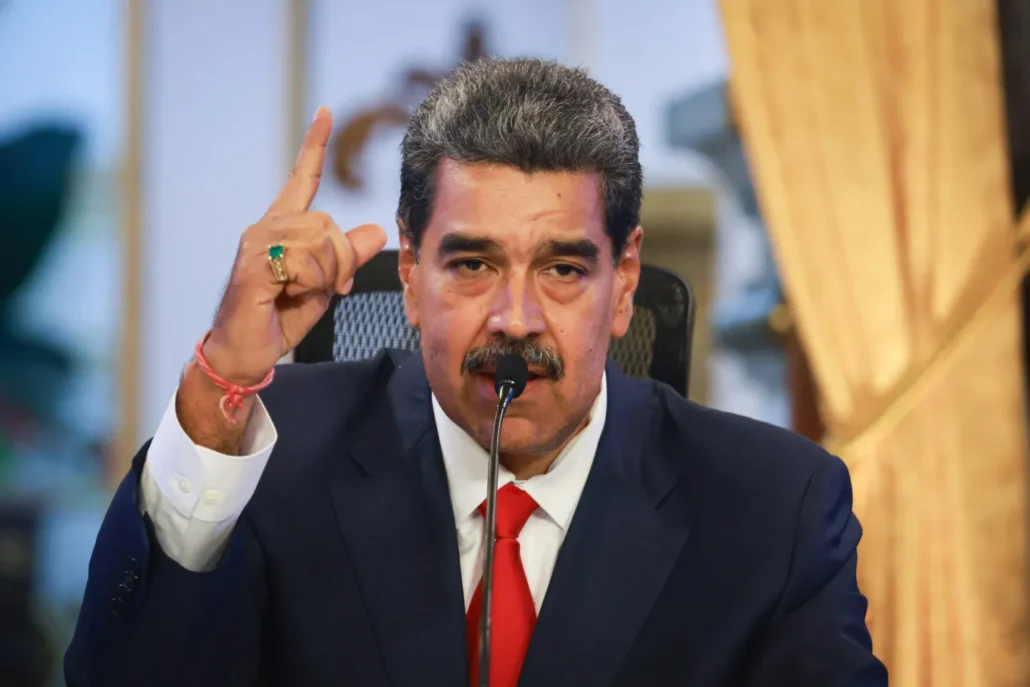 Maduro evalúa aranceles de EEUU y afirma que Venezuela superará cualquier "perturbación"