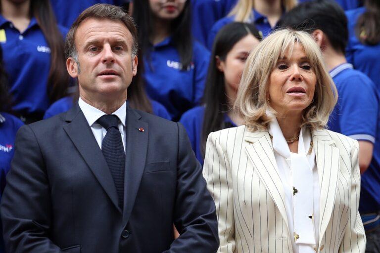 Macron defiende una IA plural sin elegir entre "una que sea totalmente china o de EE.UU."