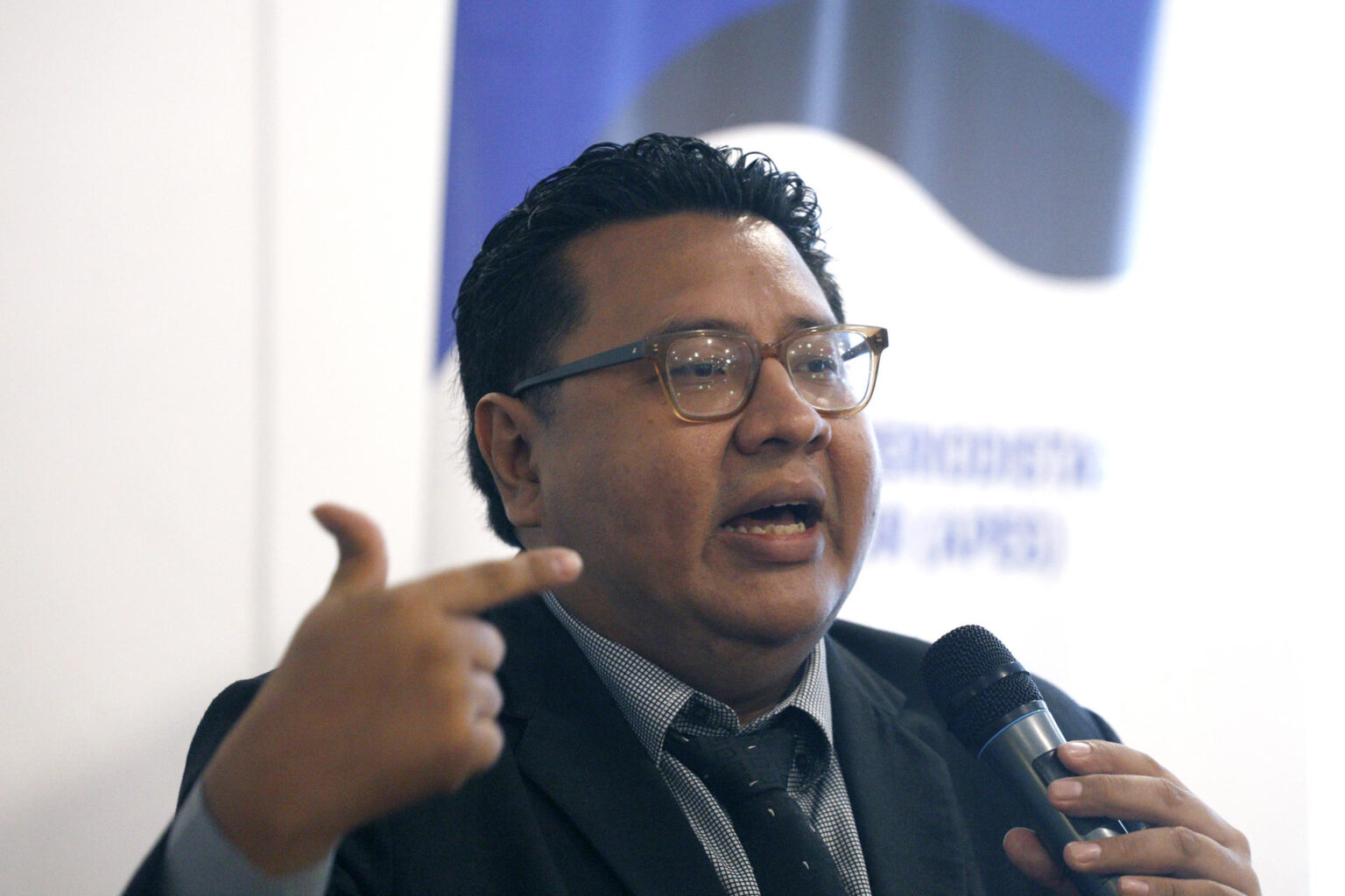 Las agresiones contra la prensa en El Salvador se duplicaron entre 2023 y 2024 a 789 casos