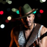 El tema, que desde hoy está disponible en todas las plataformas digitales, también cuenta con una versión a ritmo de salsa, interpretada por Max Max y Wason Brazobán.