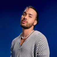 Producido por Royce junto a su colaborador de siempre, D’Lesly “Dice” Lora, el álbum incluye 13 temas que fusionan nostalgia e innovación.